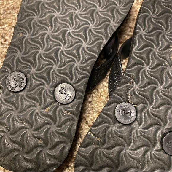 3/$12 Underwater Flip Flops - Picture 4 of 4